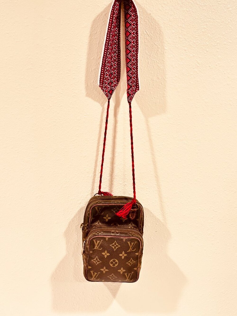 Louis Vuitton Monogram Amazone Crossbody Vintage Custom Strap - Picture 4 of 12